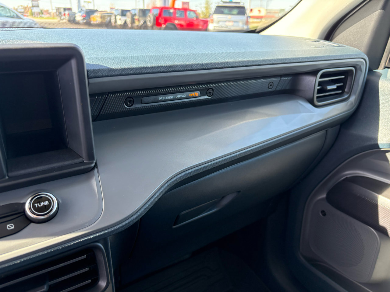 Used 2024 Ford Maverick Tremor w/ Tremor Off-Road Package image 27