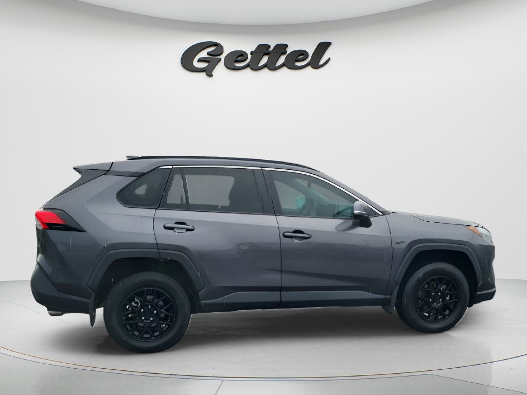 Used 2024 Toyota RAV4 XLE FWD image 4
