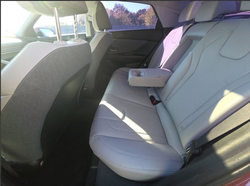 Used 2022 Hyundai Elantra Limited w/ Cargo Package image 24