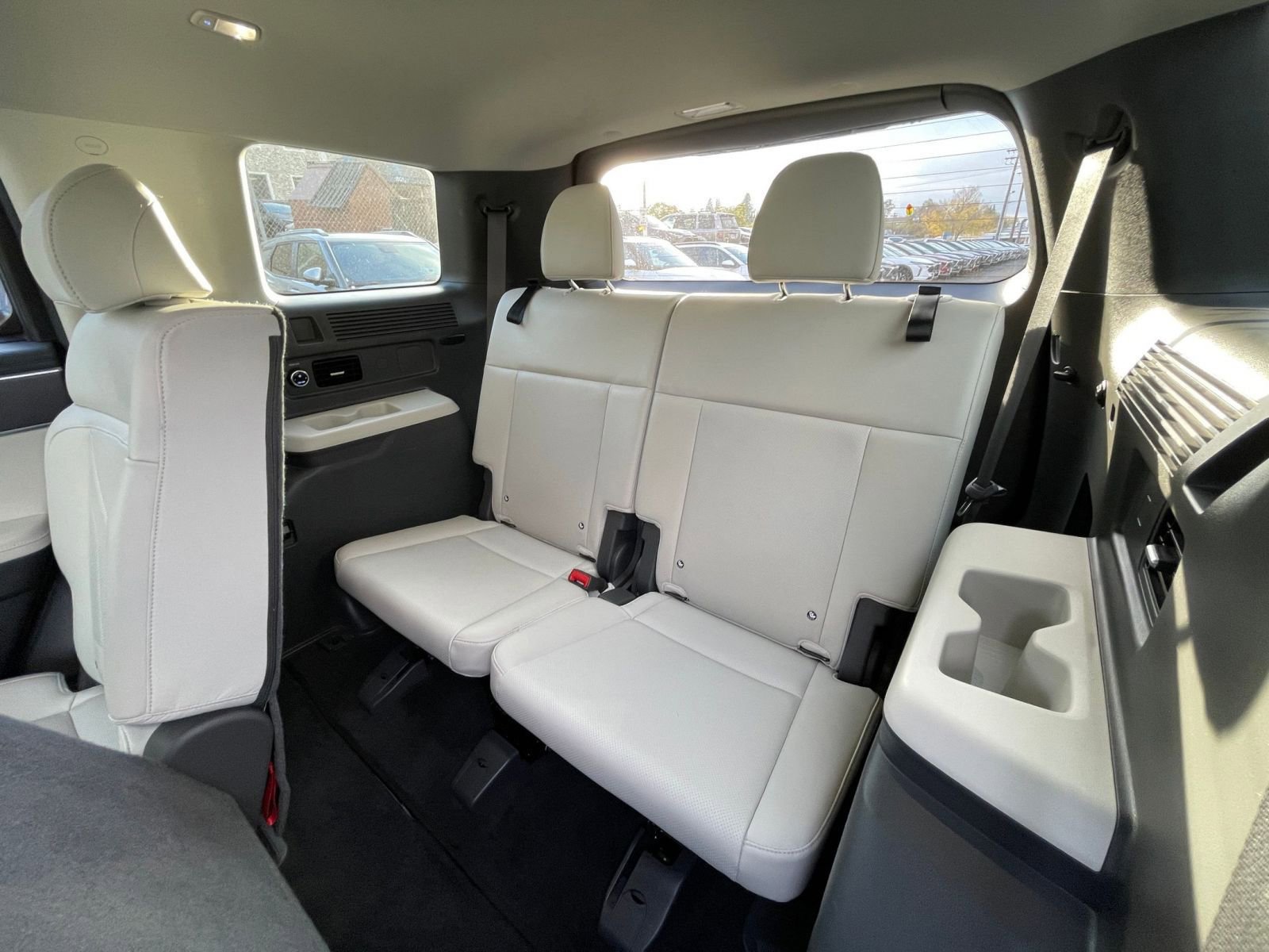 Used 2025 Hyundai Santa Fe SEL image 30