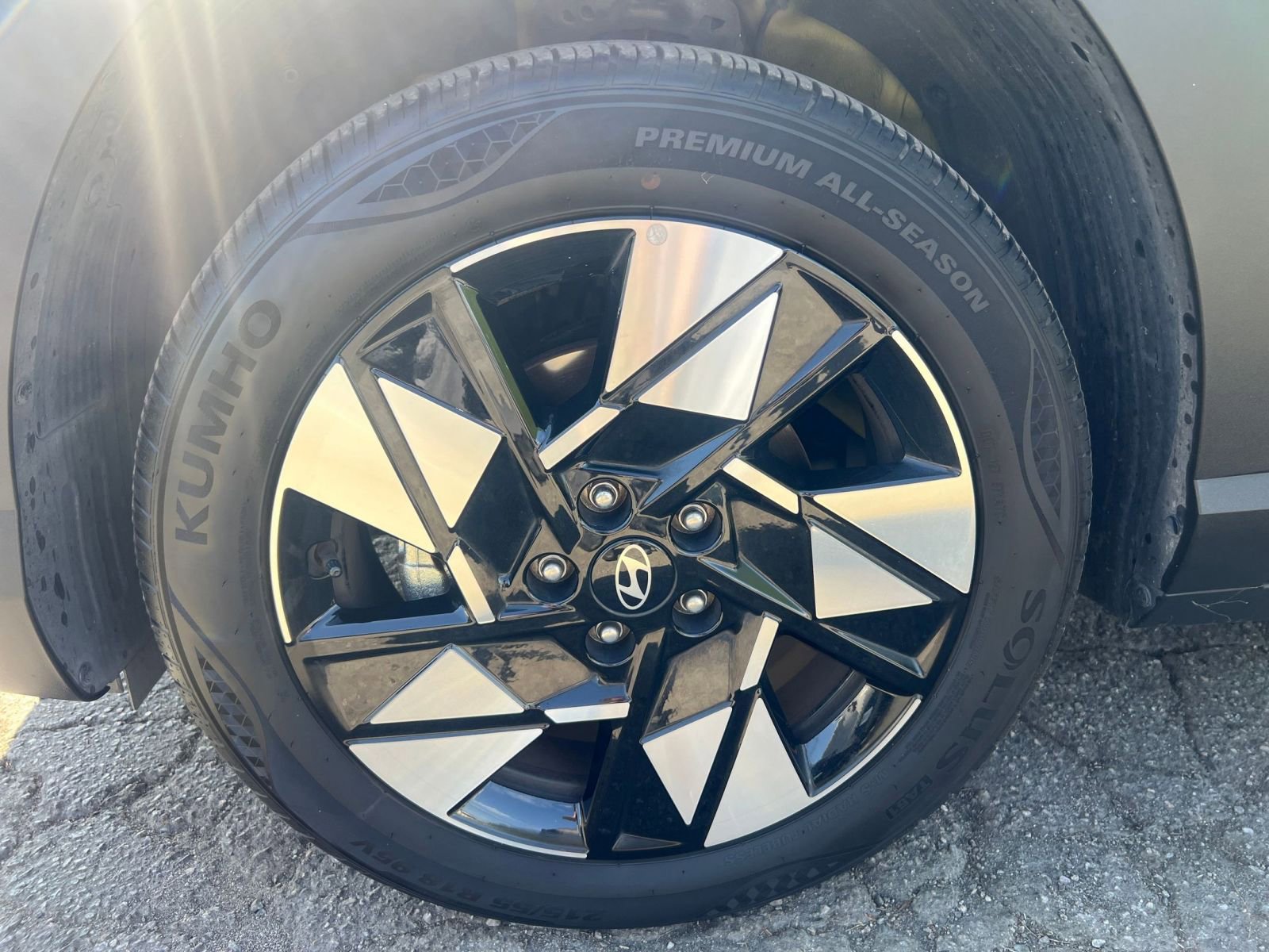 Used 2025 Hyundai Kona SEL image 30