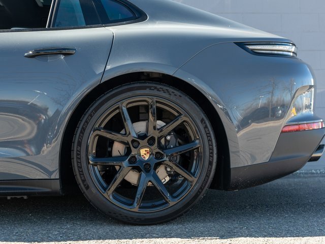 New 2025 Porsche Panamera 4 image 13