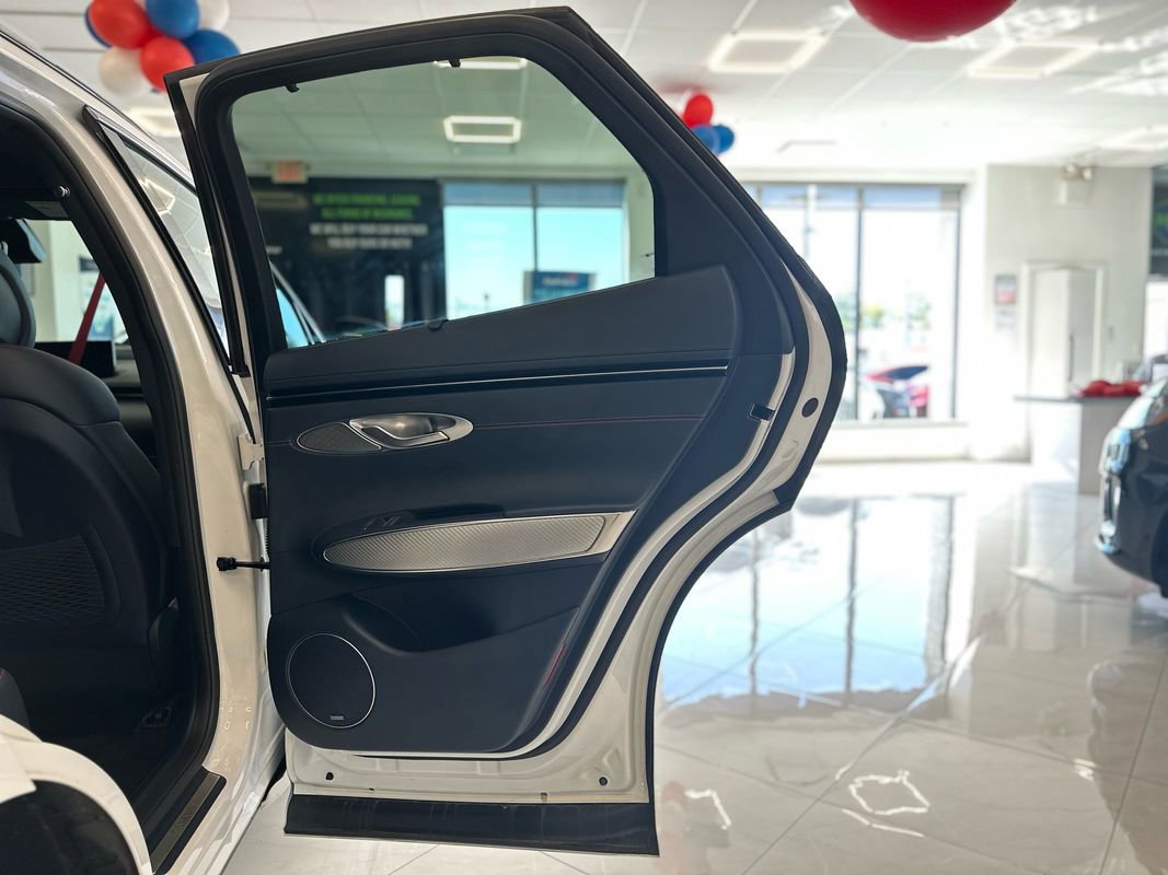 Used 2022 Genesis GV70 2.5T w/ Sport Prestige Package image 41