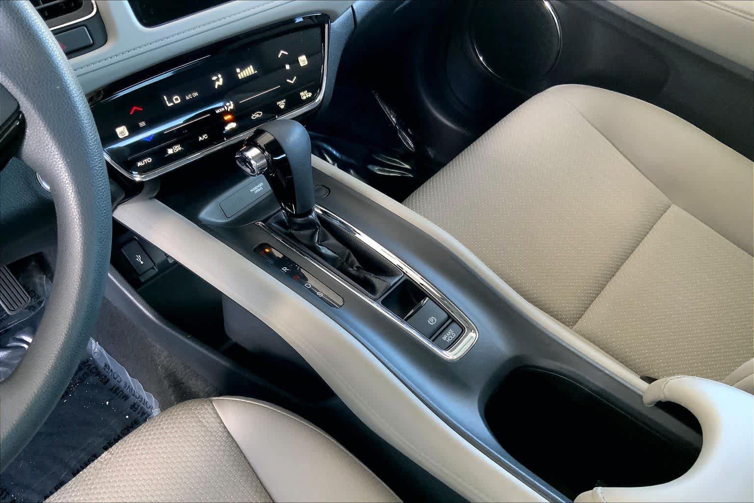 Used 2016 Honda HR-V EX image 17