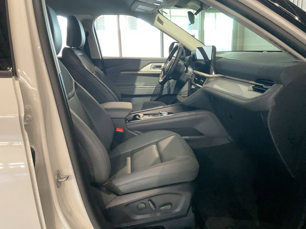 New 2026 Ford Explorer Active w/ Active Comfort Package image 27