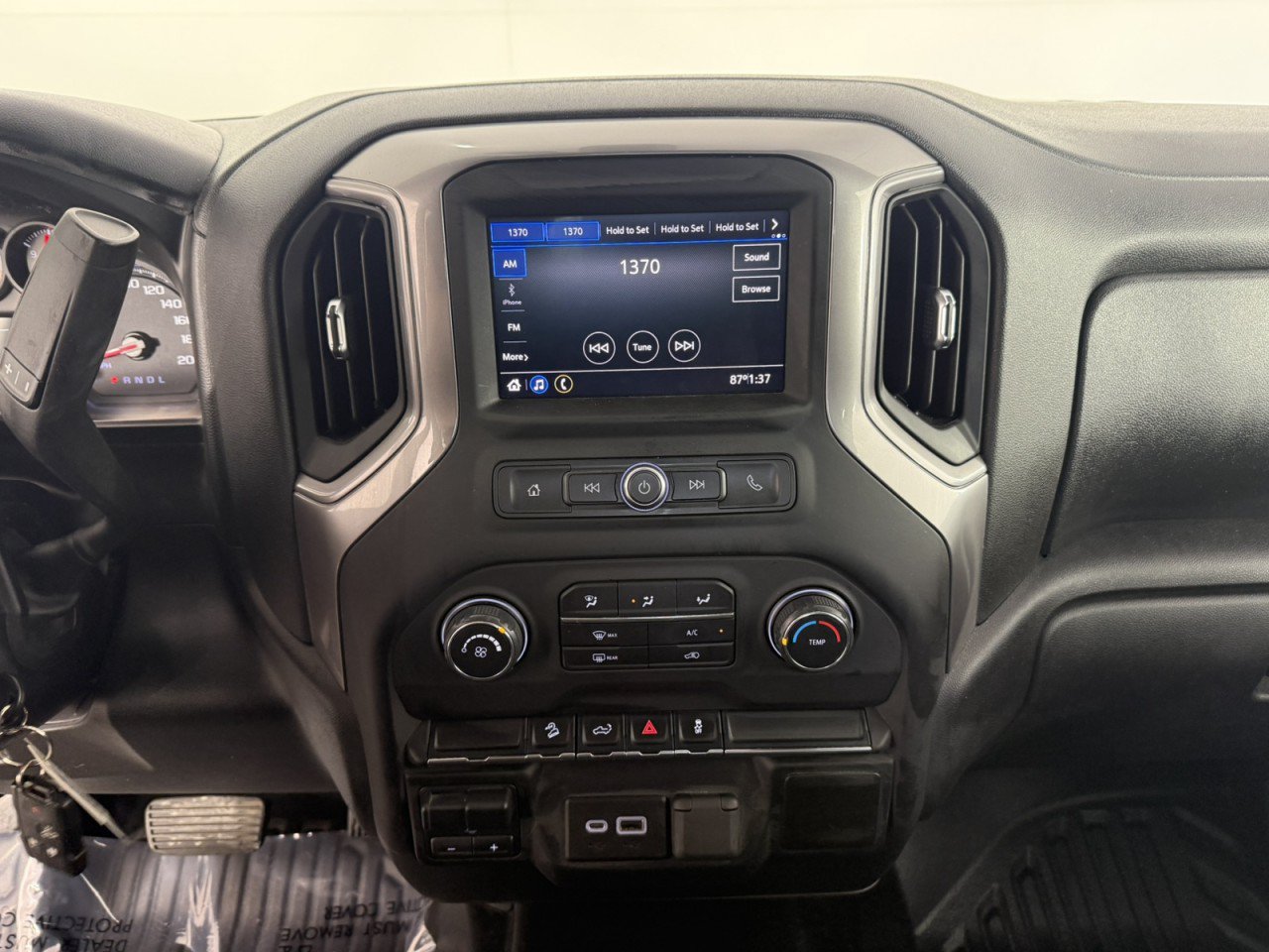 Used 2021 Chevrolet Silverado 1500 W/T w/ WT Value Package AWD/4WD image 18