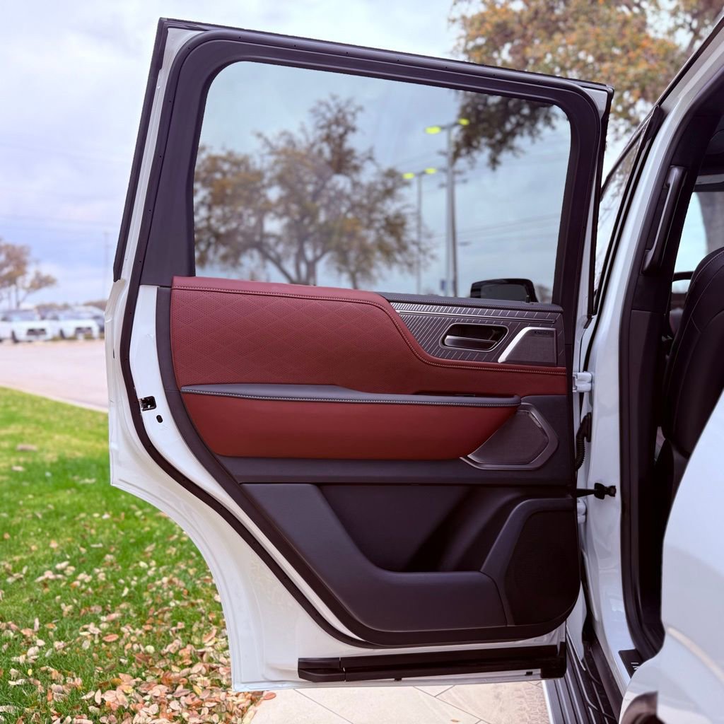 Certified 2026 INFINITI QX80 Autograph w/ Premium Cargo Package image 29