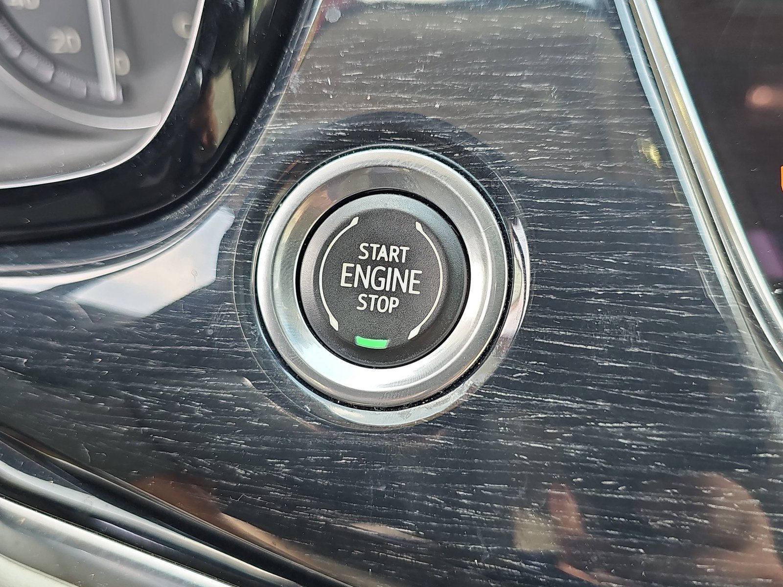 Used 2021 Cadillac XT6 Premium Luxury FWD image 30