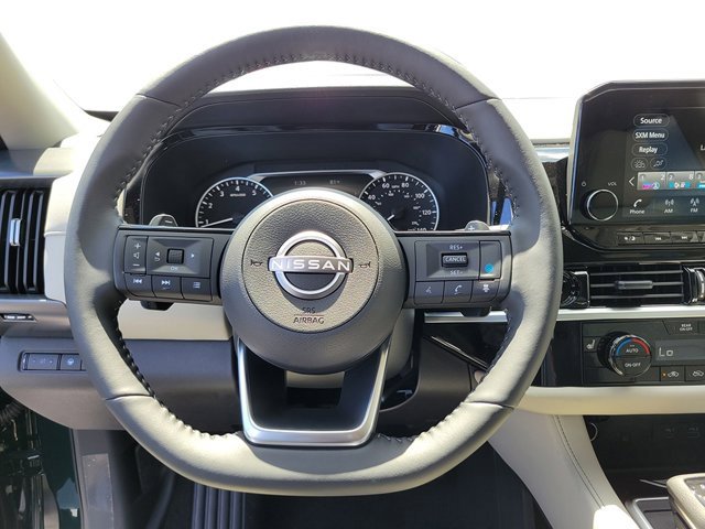 New 2025 Nissan Pathfinder SL image 19