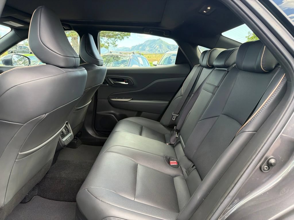 Used 2023 Toyota Crown w/ Carpet Mat Package (TMS) AWD/4WD image 20