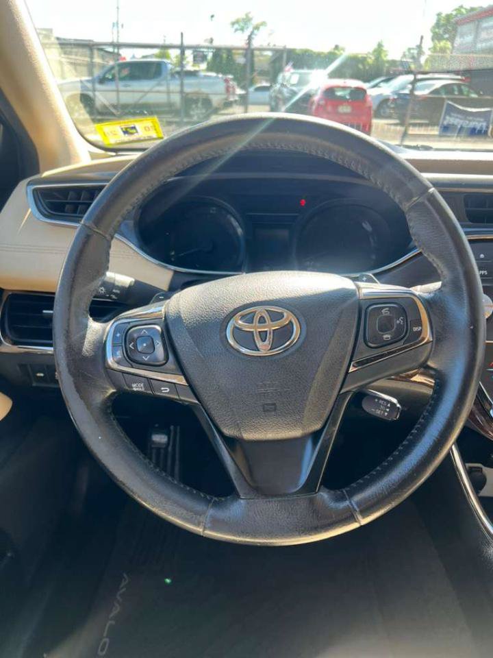 Used 2015 Toyota Avalon XLE FWD image 19