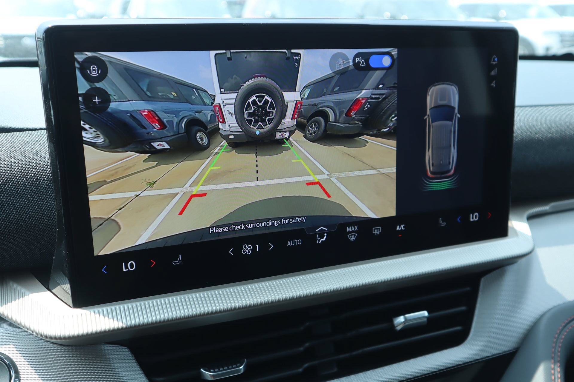 New 2026 Ford Explorer Active RWD image 6
