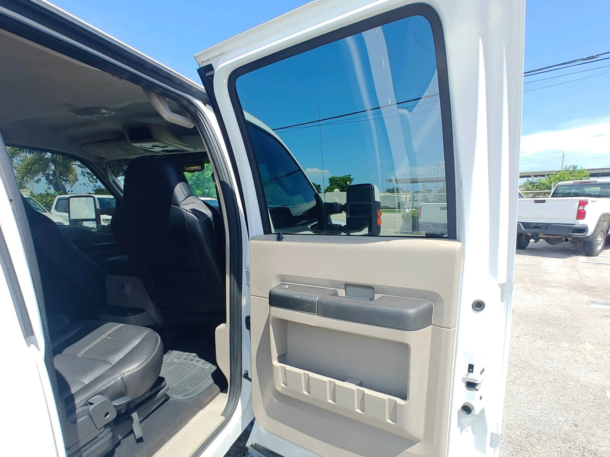 Used 2009 Ford F350 XL AWD/4WD image 18