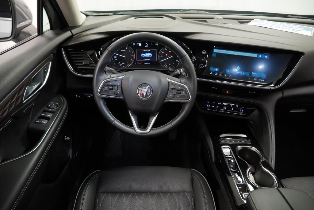 Used 2023 Buick Envision Avenir AWD/4WD image 18