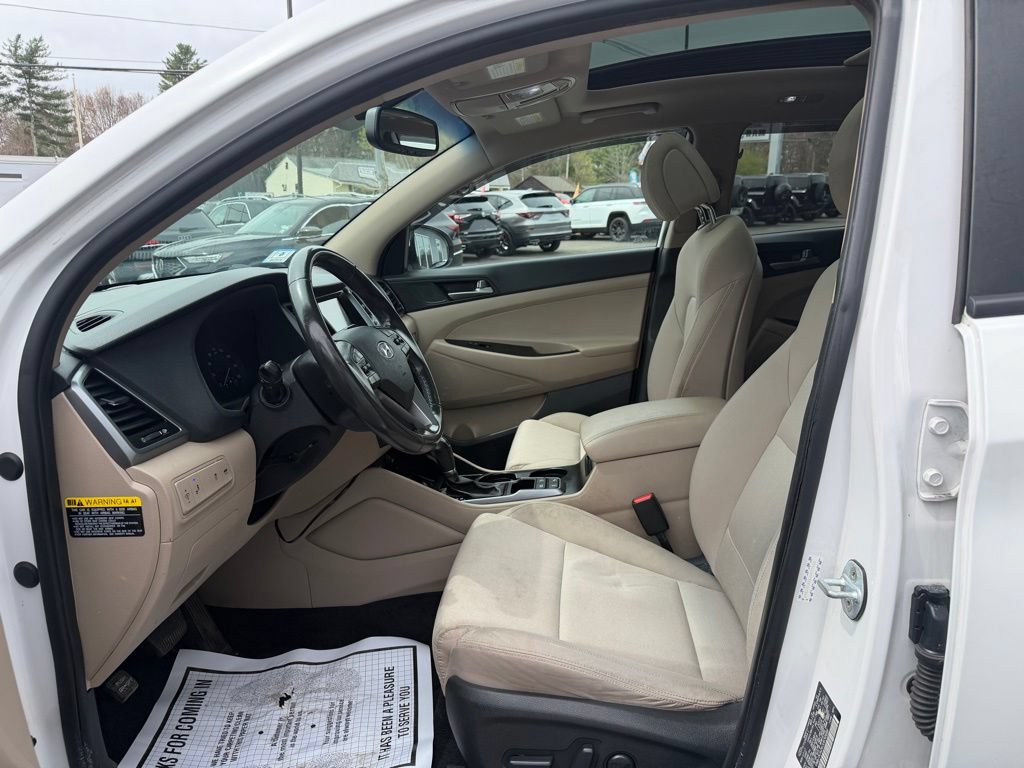 Used 2019 Hyundai Tucson Value w/ Cargo Package AWD/4WD image 10