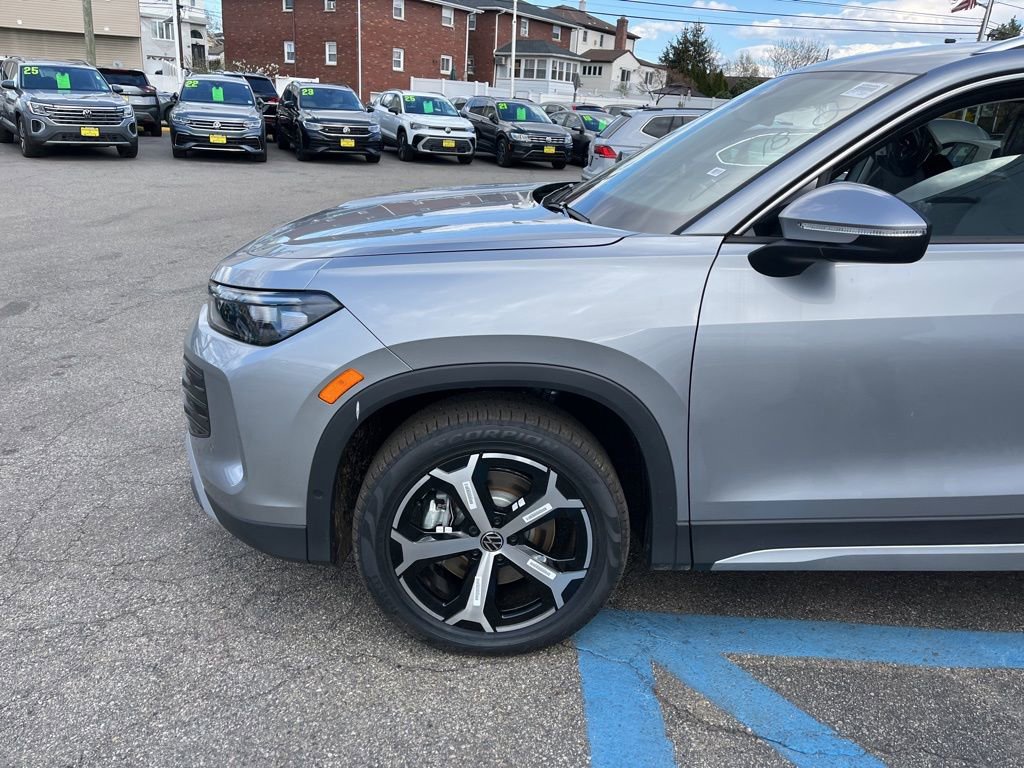 New 2026 Volkswagen Tiguan SE AWD/4WD image 17