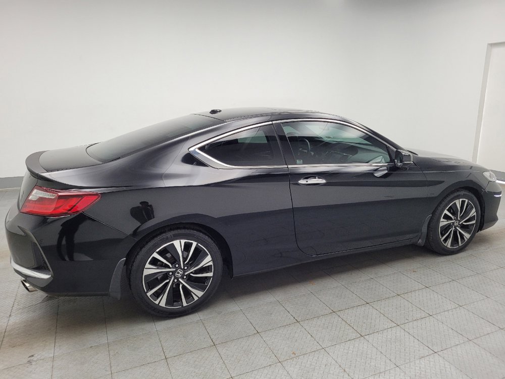 Used 2017 Honda Accord EX-L image 10