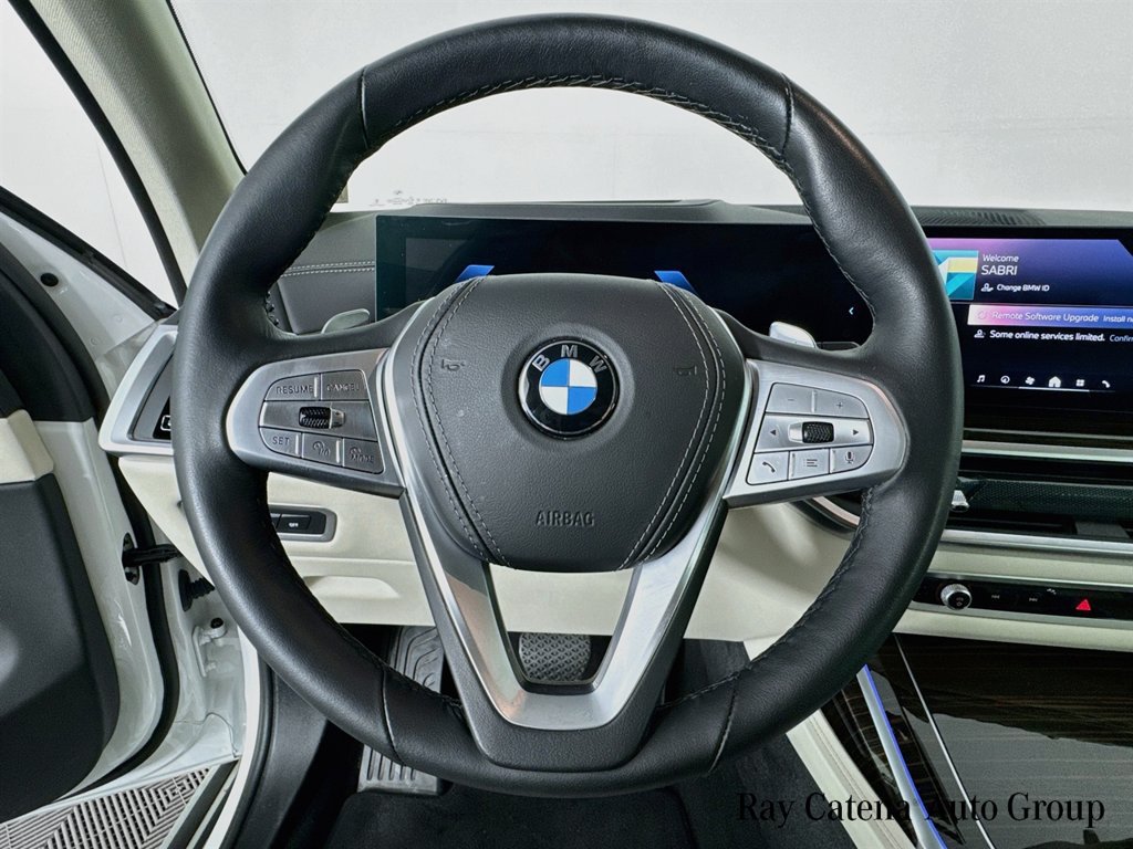 Used 2026 BMW X7 xDrive40i AWD/4WD image 11