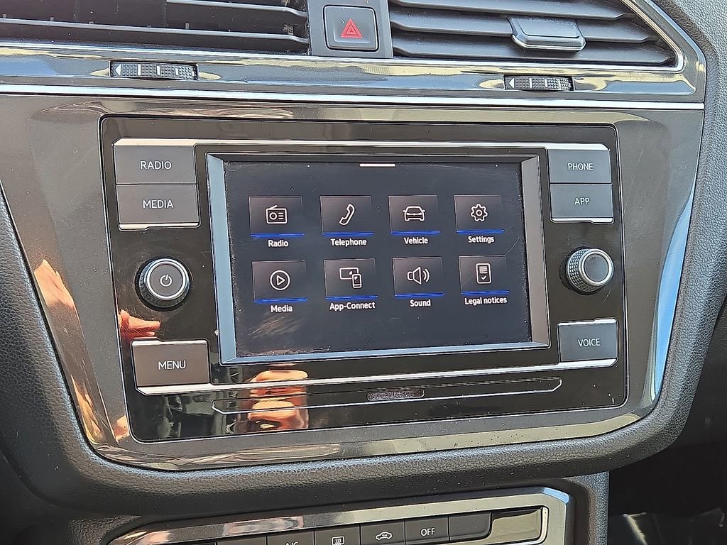 Used 2020 Volkswagen Tiguan S image 26