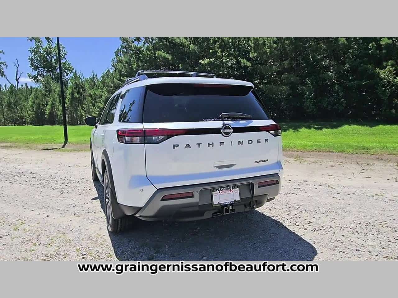 New 2026 Nissan Pathfinder Platinum FWD image 28