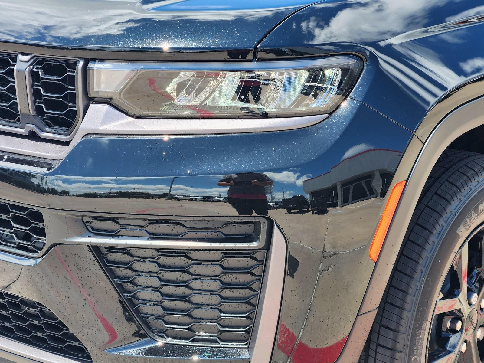 New 2026 Jeep Grand Cherokee Altitude RWD image 9