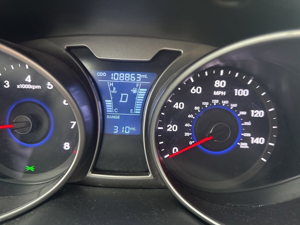 Used 2016 Hyundai Veloster image 10