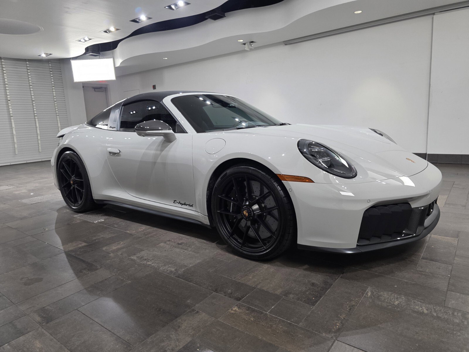 Used 2026 Porsche 911 Targa 4 GTS AWD/4WD image 8