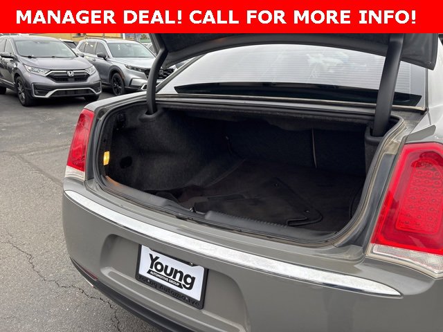 Used 2019 Chrysler 300 Limited image 29