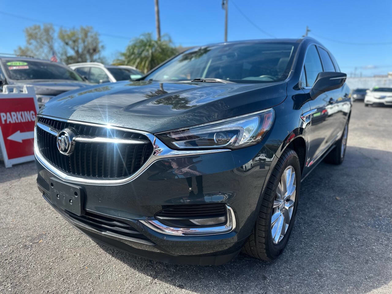 Used 2018 Buick Enclave Premium w/ Experience Buick Package image 3