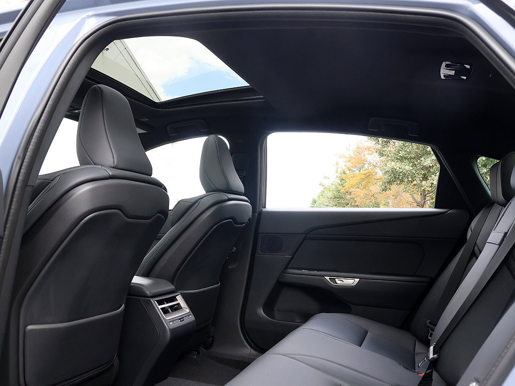 New 2026 Lexus ES 350h AWD w/ Convenience Package image 14