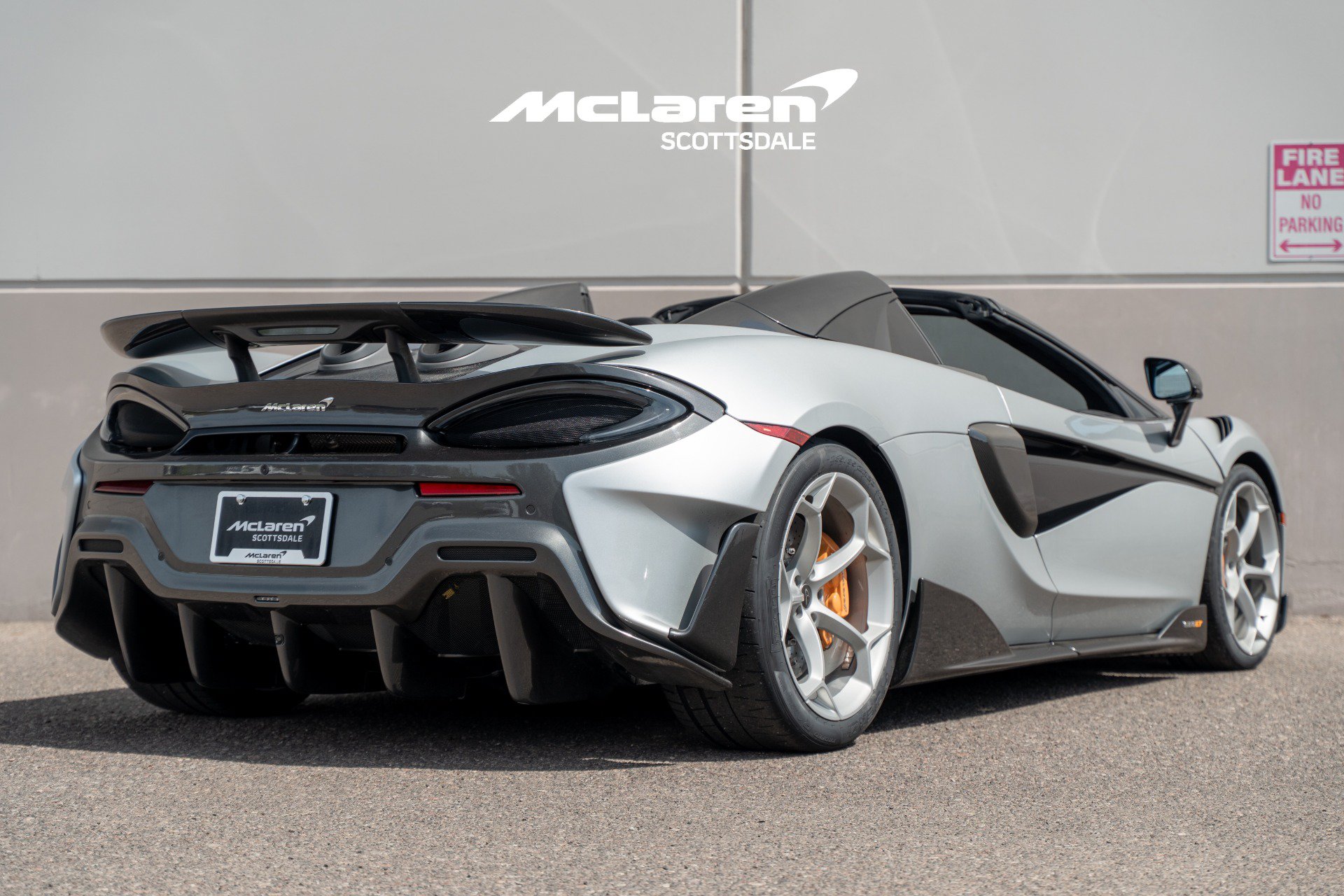 Used 2020 McLaren 600LT Spider RWD image 7