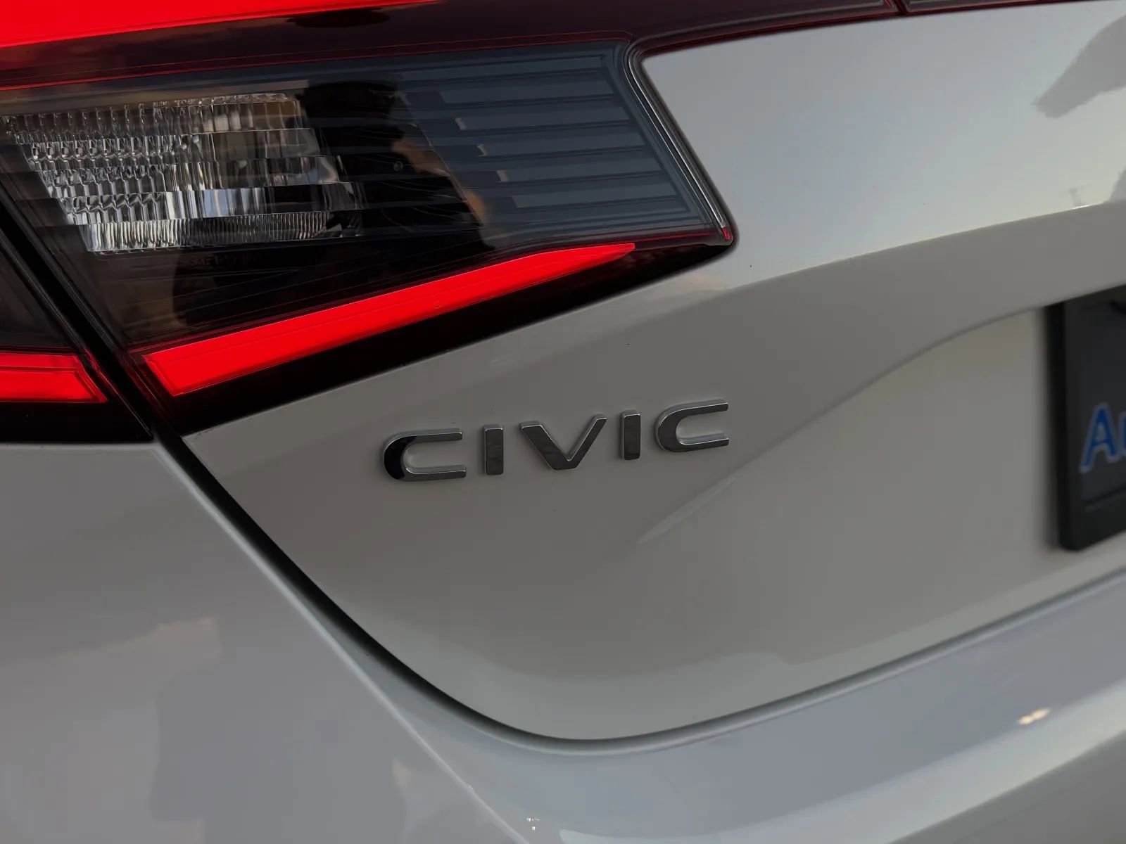 Used 2025 Honda Civic Sport image 36