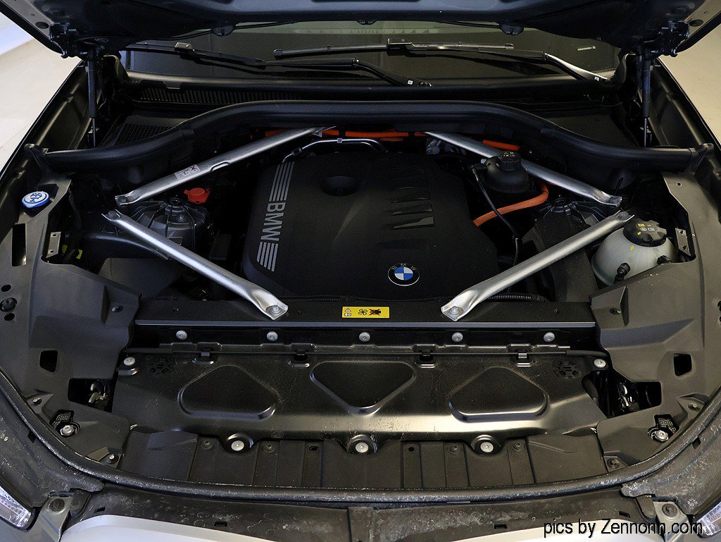 Used 2025 BMW X5 xDrive50e w/ Premium Package image 38