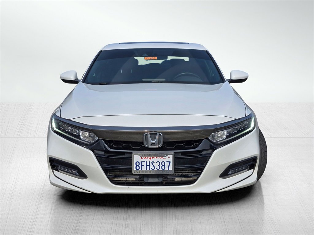 Used 2018 Honda Accord Sport image 2