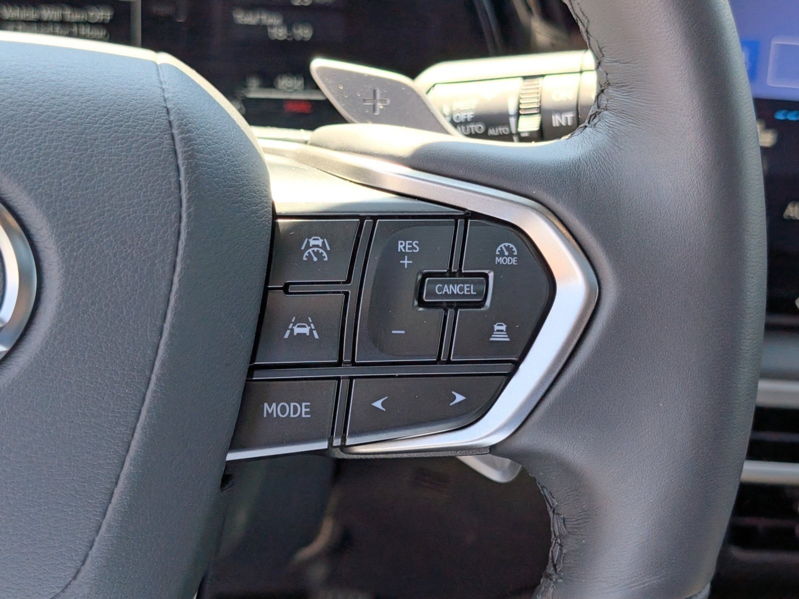 Certified 2025 Lexus RX 350h AWD/4WD image 25