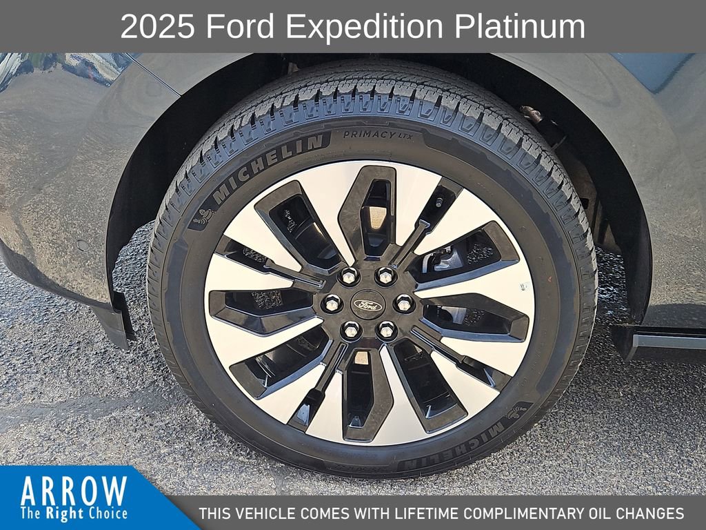 Used 2025 Ford Expedition Platinum w/ Driver's Package image 17