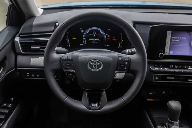 Used 2025 Toyota Camry LE w/ Convenience Package AWD/4WD image 27