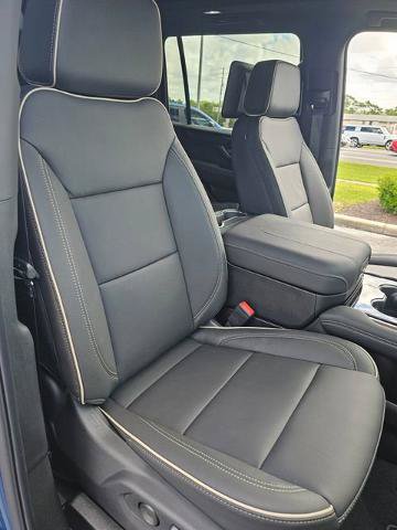 New 2026 GMC Yukon XL Elevation w/ Elevation Premium Package AWD/4WD image 28