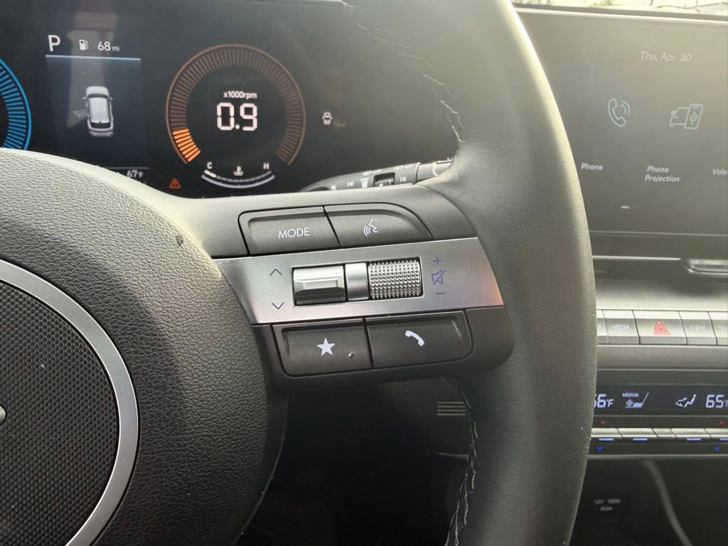 Used 2025 Hyundai Kona SEL AWD/4WD image 25