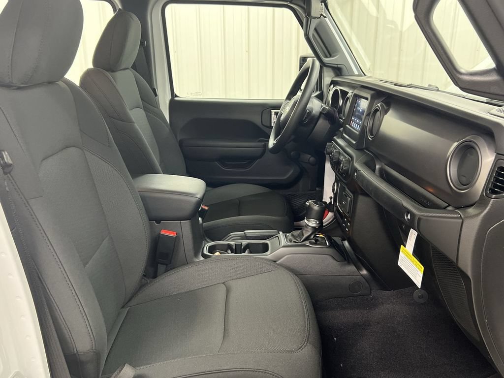 Used 2023 Jeep Gladiator Sport AWD/4WD image 21