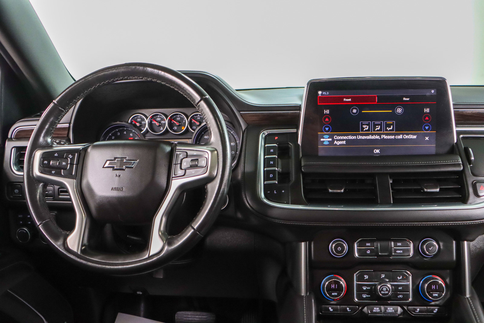 Used 2021 Chevrolet Suburban Z71 image 18