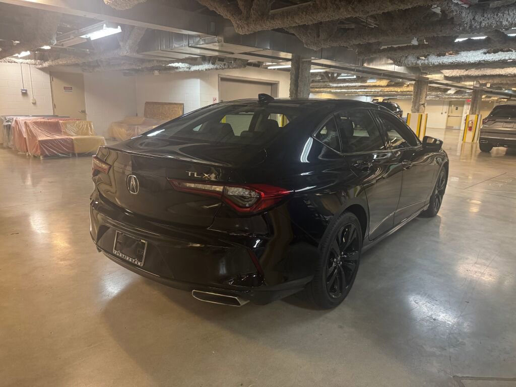 Certified 2022 Acura TLX w/ Technology Package image 6