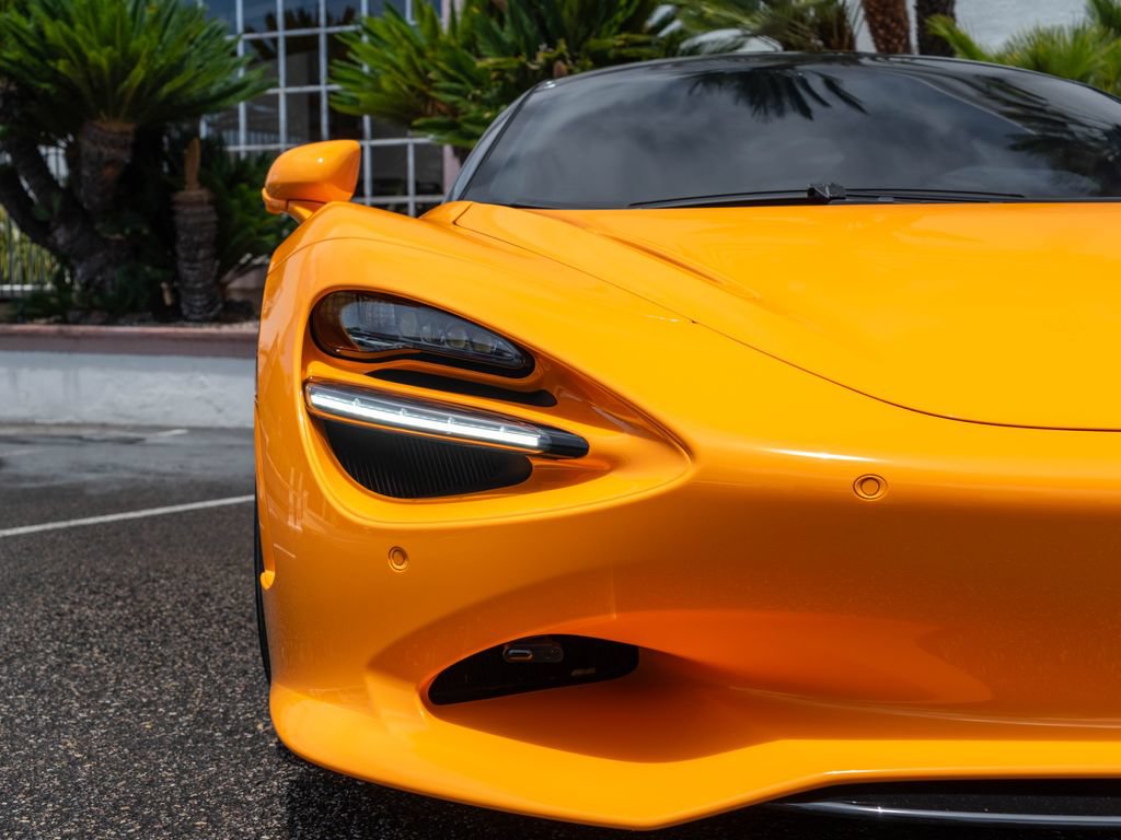 Used 2025 McLaren 750S RWD image 6