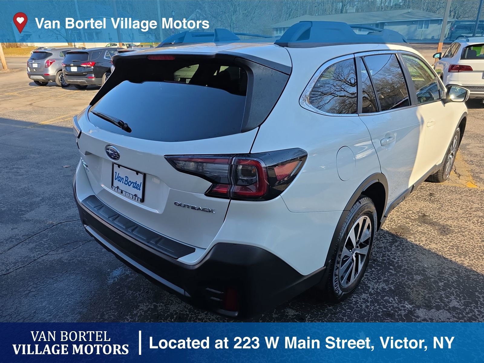 Used 2022 Subaru Outback Premium image 5