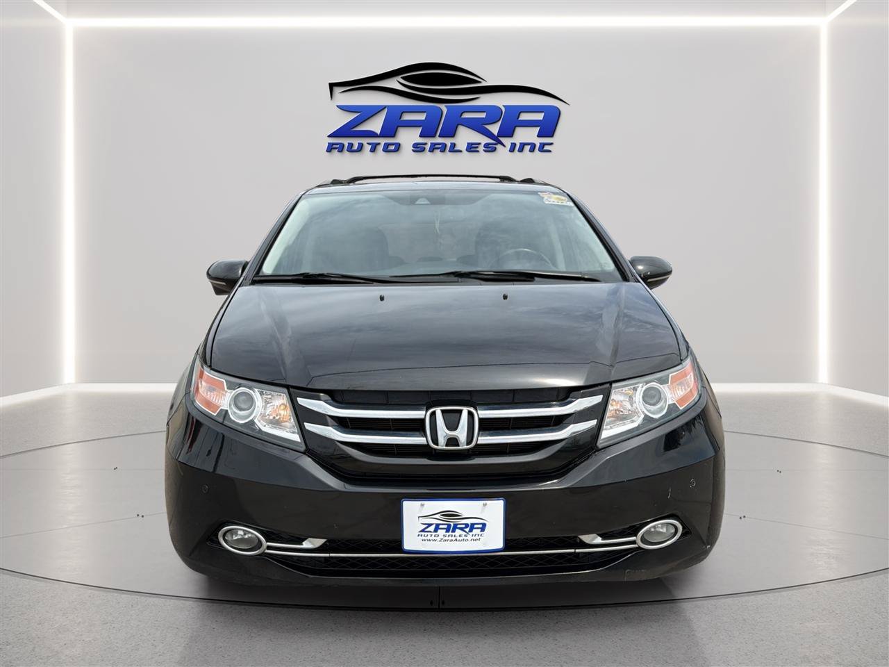 Used 2016 Honda Odyssey Touring Elite image 2