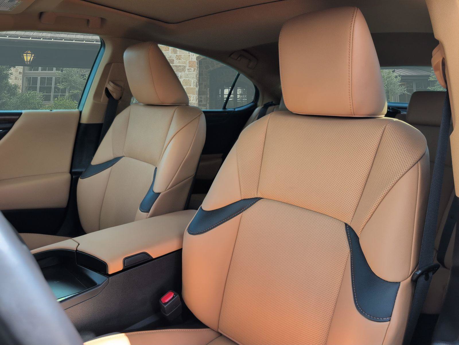Certified 2025 Lexus ES 300h w/ Premium Package FWD image 5