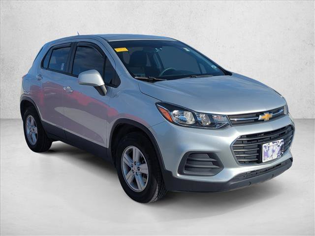 Used 2020 Chevrolet Trax LS w/ Tint and Cruise Package AWD/4WD image 4
