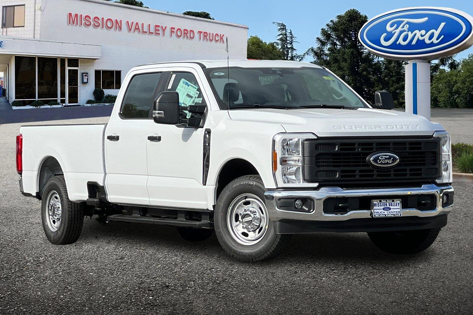 New 2026 Ford F250 XL w/ XL Chrome Package image 2