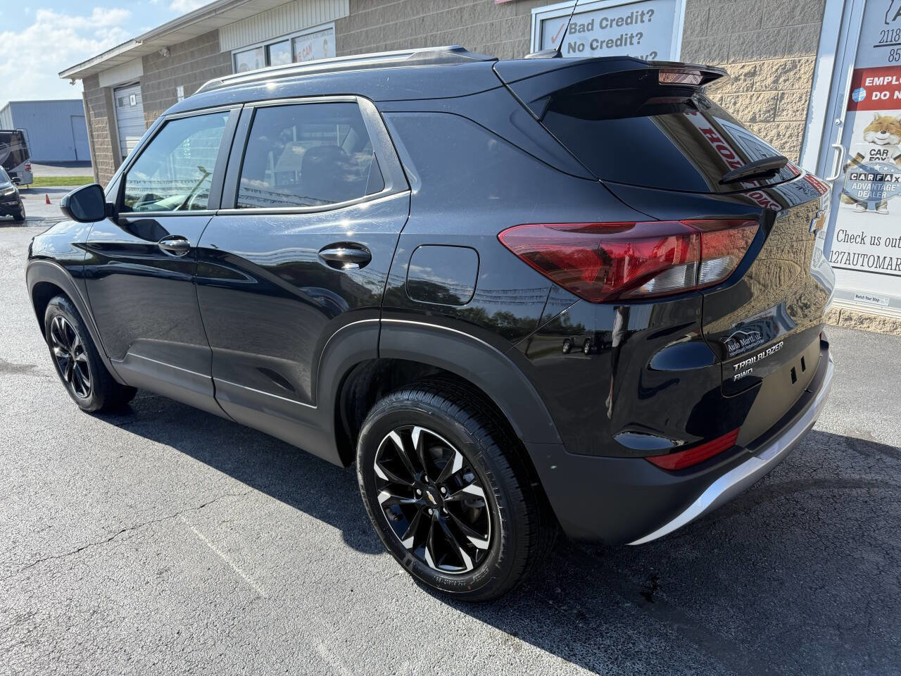 Used 2023 Chevrolet TrailBlazer LT w/ Convenience Package image 6