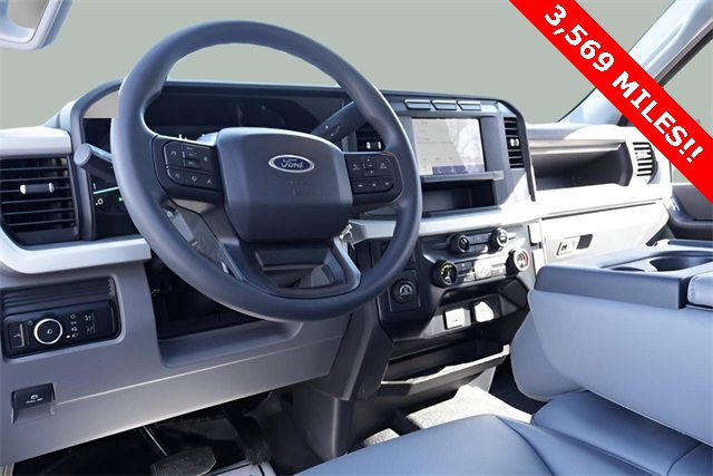 Used 2023 Ford F250 XL w/ XL Chrome Package image 28